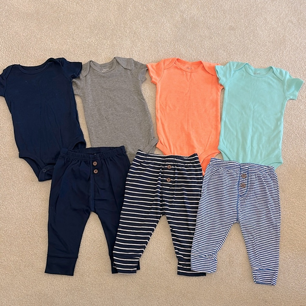 7-Bundle Carter’s Onesies/Pants